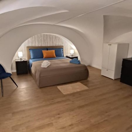Maison Ventimiglia 83 Catane Extérieur photo